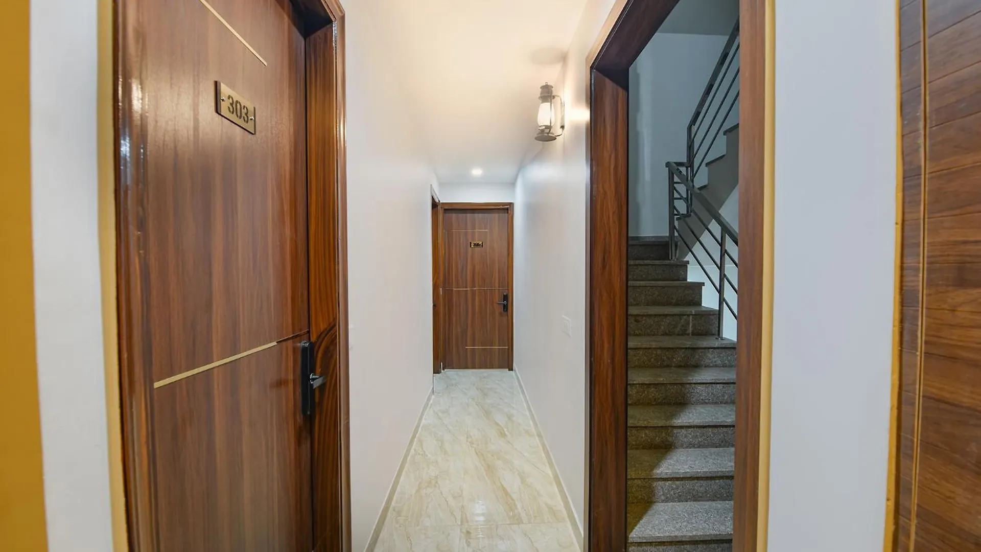 Szálloda Fabhotel Comfort N Stay Gurgáon